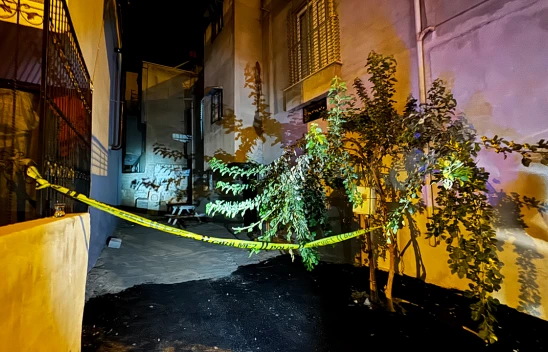 5 yaşındaki oğlunu bıçaklayarak öldürdü