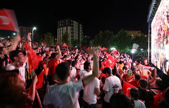 A Milli Basketbol Takımı'nın final yolu heyecanı dev ekranda