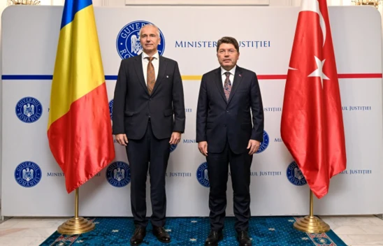 Adalet Bakanı tunç, Bükreş'te Romanyalı mevkidaşıyla bir araya geldi