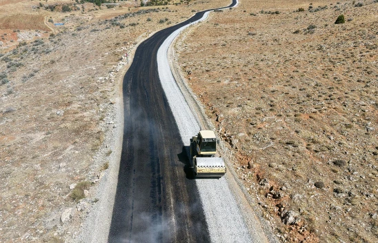 Afşin'de 5 kilometrelik grup yolu yenileniyor