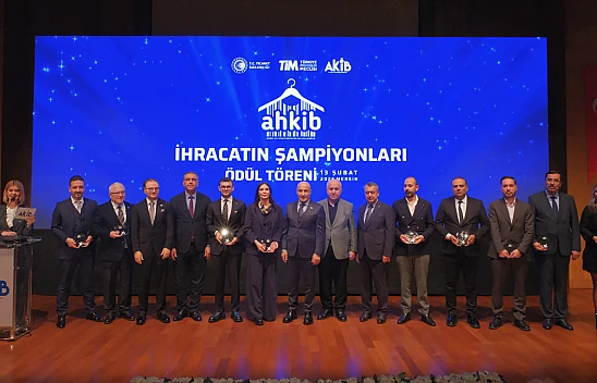 Akdeniz'de en fazla hazır giyim ihracatı yapan firmalar ödüllendirildi