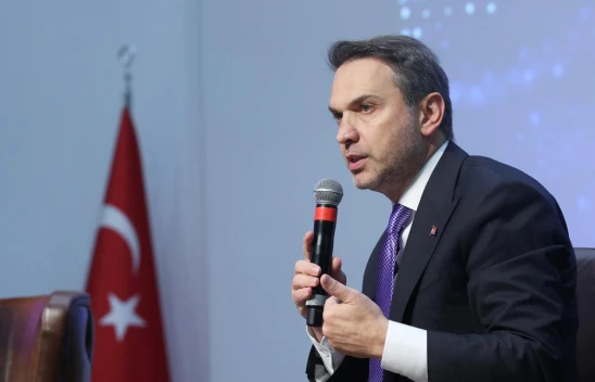 Alparslan Bayraktar, 'Enerjide bağımsız bir Türkiye hedefiyle yürüyoruz'