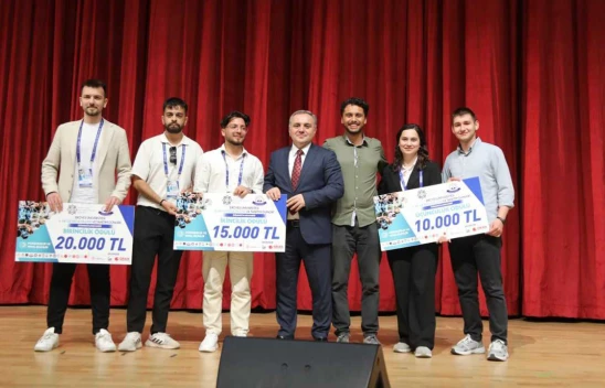 AR-GE Proje Pazarı yarışmasında dereceye girenler ödüllerini aldı