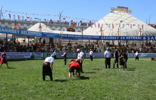 Aşırtmalı Aba Güreşi Türkiye Şampiyonası, başladı