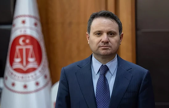 Bakan Gürlek, '86 milyon vatandaşımızın adalet bakanıyım, kapımız herkese açık'