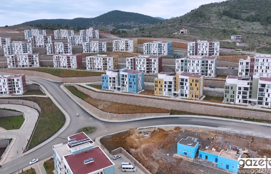 Bakan Kurum, Kahramanmaraşlı Balveren ailesini paylaştı