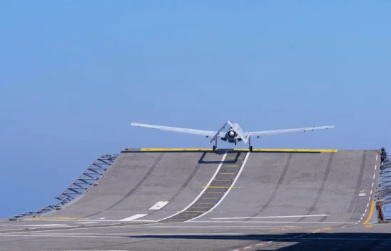 Bayraktar TB3, TCG Anadolu'daki testlerinde 100 sortiyi tamamladı