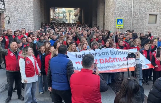 Belediye işçileri sosyal hak eylemlerine devam etti