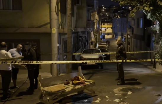 Bıçaklı kavga can aldı, 2 kişi de yaralandı