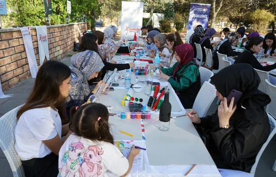 Bir şişe ışık, Kahramanmaraşlı gençlerden Filistin'e destek