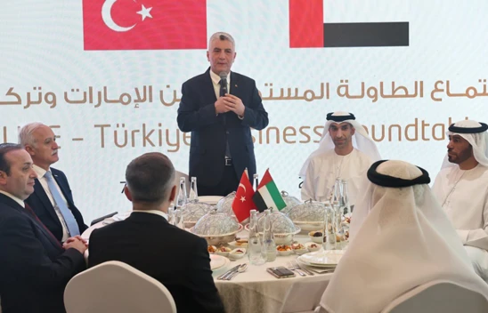 Birleşik Arap Emirlikleri'nde sıcak temaslar