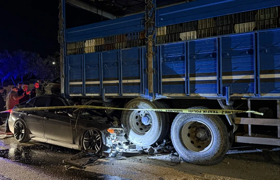 Bu feci kaza can aldı! 2 kişi de yaralandı