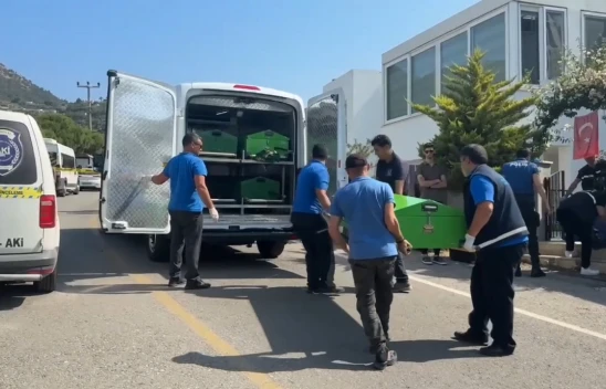 Çatıdan düşen emekli polis memuru hayatını kaybetti