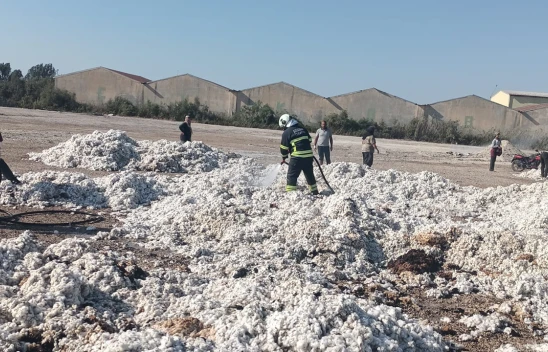 Çırçır fabrikası deposunda yangın çıktı