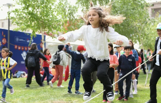 Çocuklar son haftada aile ve oyun temasıyla eğlenecek