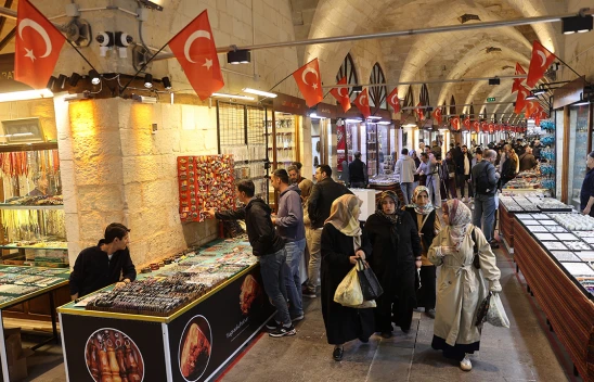 Depremlerden etkilenen Zincirli Bedesten ekonomiye yeniden katkı sağlıyor