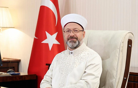 Diyanet İşleri Başkanı Erbaş,  sosyal medyanın aile yapısını zedelediğini söyledi
