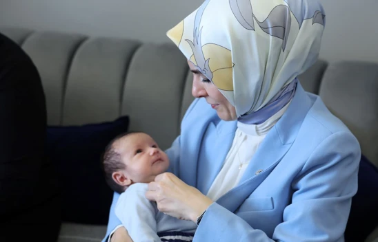 Ekim ayı doğum yardımı ödemeleri annelerin hesaplarına yatırıldı