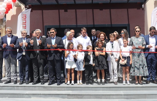 Eski başbakanlardan Mesut Yılmaz anısına yaptırılan okul açıldı