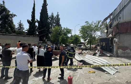 Fabrikanın buhar kazanı bomba gibi patladı! 7 işçi yaralandı