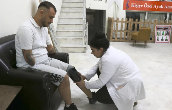 Genç kadın, ürettiği ortez ve protezlerle engellilerin yaşamını değiştiriyor