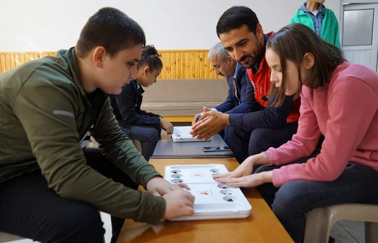 Gönül gözüyle mangala! Engelsiz Kahramanmaraş'tan renkli farkındalık