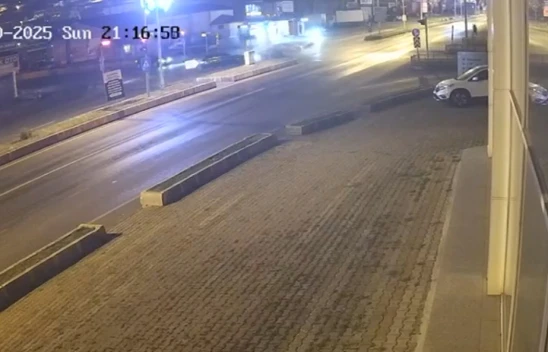 İki aracın çarpıştığı kazada 1 kişi öldü, 6 kişi yaralandı