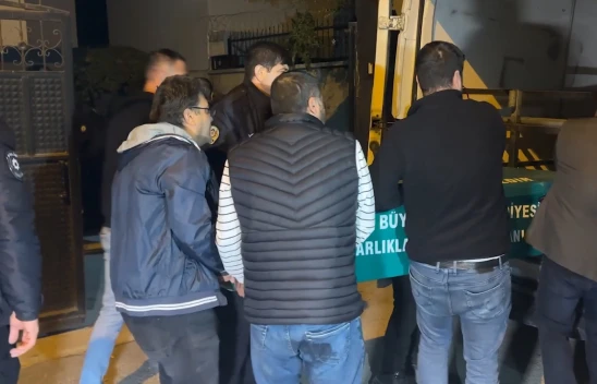 İki çocuğunu silahla vuran baba intihar etti