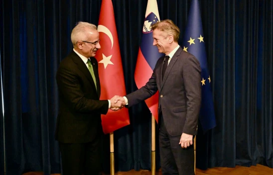 İki ülke arasındaki iş birlikleri yeniden ele alındı