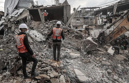 İsrail, Gazze'nin çeşitli bölgelerine yine saldırılar düzenledi