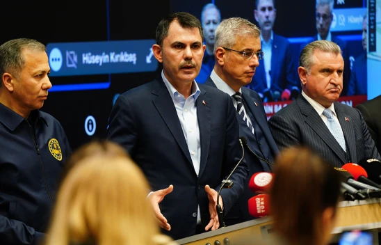 İstanbul'da 12 bina boşaltıldı, 3 bin hasar tespit ekibi sahada