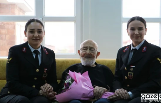 Jandarma'dan duygulandıran ziyaret