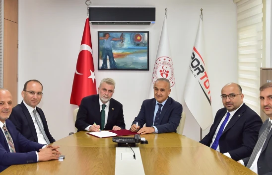 Kahramanmaraş'a 4 yeni spor salonu için imzalar atıldı