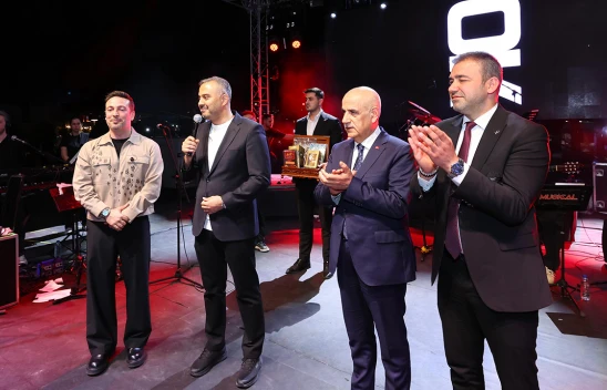 Kahramanmaraş Gençlik Festivali'nin ilk konserinde Oğuzhan Koç sahne aldı
