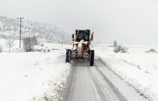 Kahramanmaraş'ın her noktasında karla yoğun mücadele