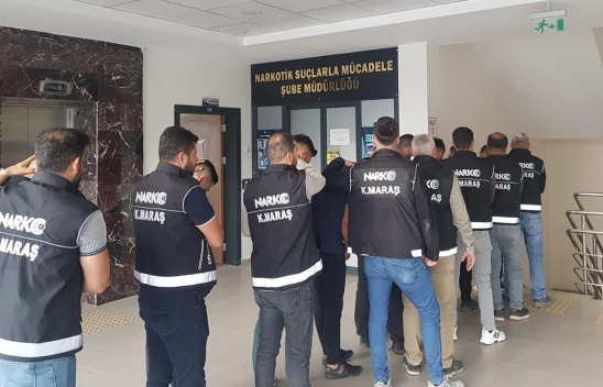 Kahramanmaraş polisi zehir tacirlerine geçit vermedi! 15 kişi tutuklandı