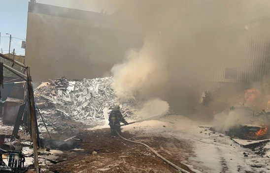 Kahramanmaraş'ta ahşap palet üretim tesisinde yangın