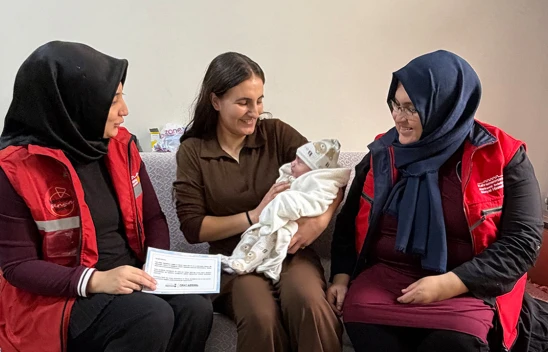 Kahramanmaraş'ta ailelere hoş geldin bebek hediyesi