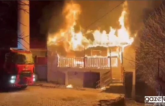 Kahramanmaraş'ta cami lojmanı kül oldu! Facianın eşiğinden dönüldü