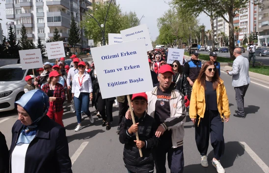 Kahramanmaraş'ta farkındalık için kortej yürüyüşü