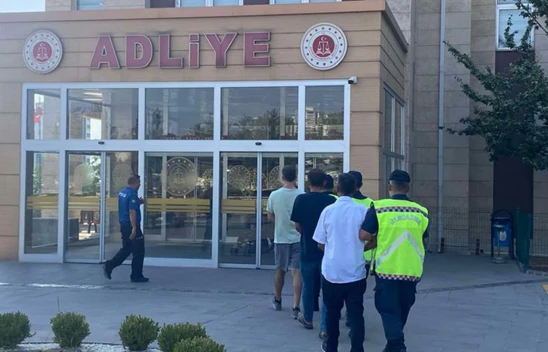 Kahramanmaraş'ta jandarma ekipleri 15 şüpheli tutuklandı