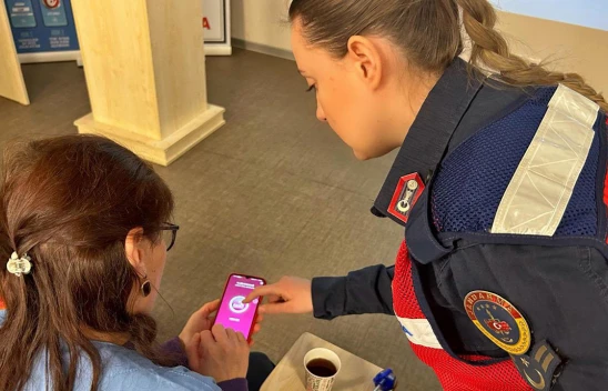 Kahramanmaraş'ta kadınlara tek tuşla KADES tanıtıldı