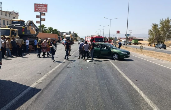 Kahramanmaraş'ta kamyonet otomobile çarptı! 1 kişi yaralandı