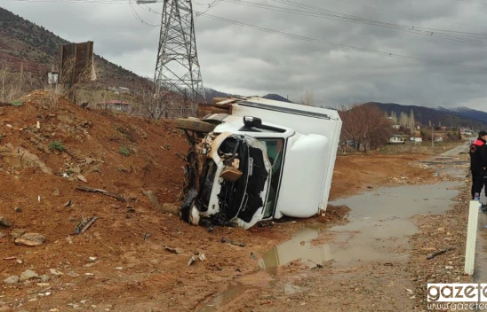 Kahramanmaraş'ta kaygan yolda kaza: 1 yaralı