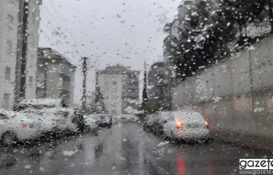 Kahramanmaraş'ta kış geri geldi! Mart kapıdan baktırdı, kazma kürek yaktırdı!