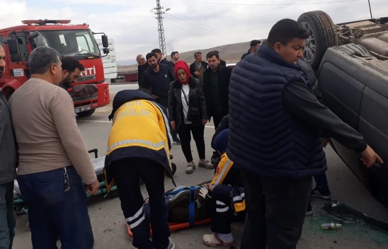 Kahramanmaraş'ta kontrolü kaybeden araç ters döndü