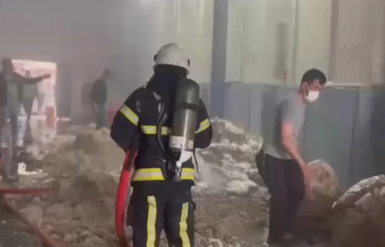 Kahramanmaraş'ta tekstil fabrikasında yangın