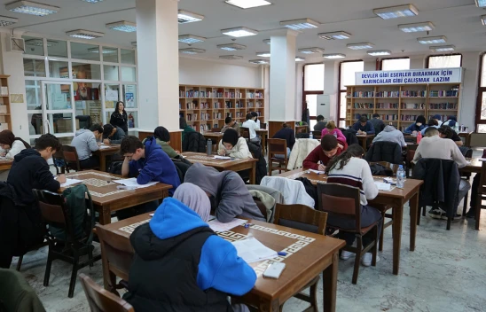 Kahramanmaraş'ta üniversite adaylarına ücretsiz deneme sınavı imkanı