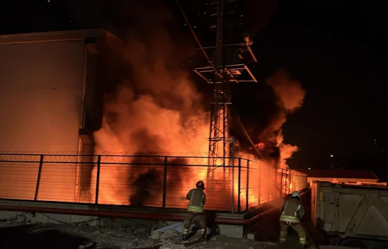 Kahramanmaraş'ta valiz üretim fabrikasında yangın