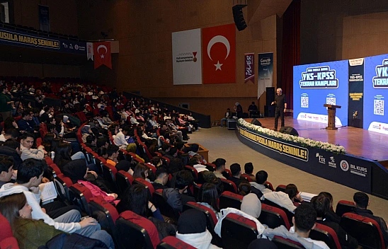 Kahramanmaraş'ta YKS kampı üçüncü gününde Fizik ve Kimyayla sürdü